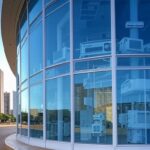 Hospital moderno em Brasília, representando cirurgia de catarata no centro médico da capital brasileira.