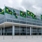 Edifício de tribunal em Brasília simbolizando contratação de advogado de defesa.