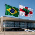 Cerimônia de homenagem ao presidente do TJDFT e celebração dos 217 anos da PMDF em Brasília, com bandeiras e emblemas oficiais.