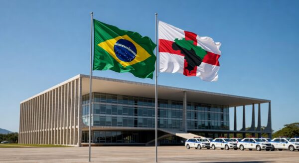 Cerimônia de homenagem ao presidente do TJDFT e celebração dos 217 anos da PMDF em Brasília, com bandeiras e emblemas oficiais.
