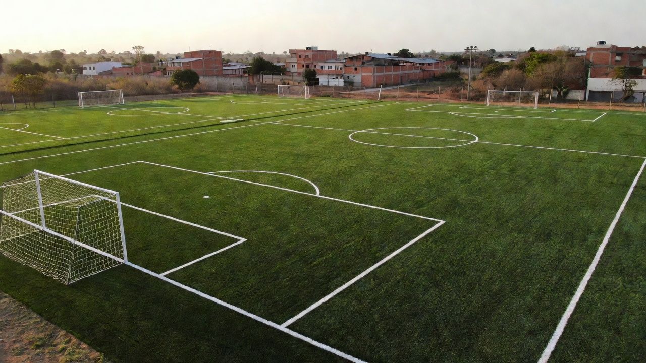 Campos sintéticos reformados em Taguatinga e Samambaia, no Distrito Federal