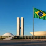 Drone sobrevoando Brasília com Congresso Nacional ao fundo no 7 de Setembro