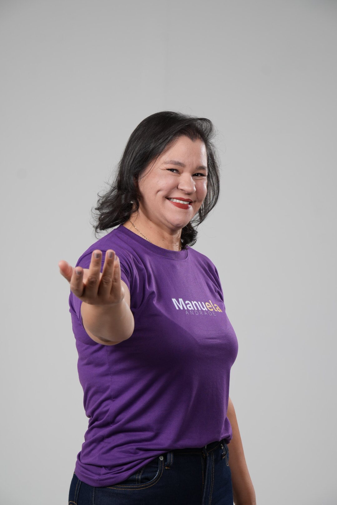 Manuela Andrade consolida favoritismo nas eleições distritais de 2026